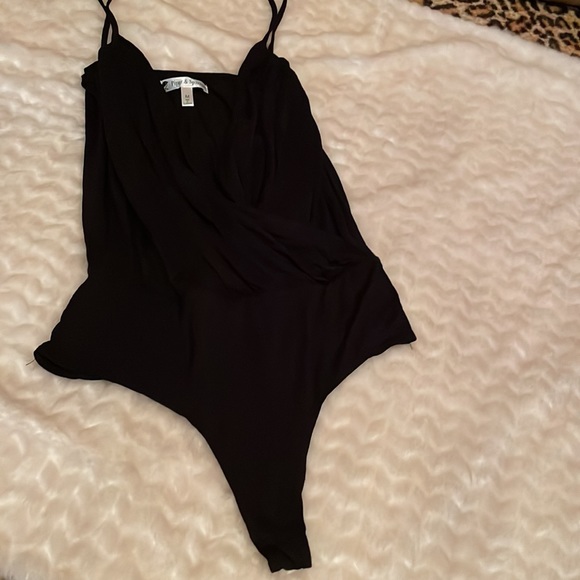 Piper & Sparrow Bodysuit - Picture 2 of 3